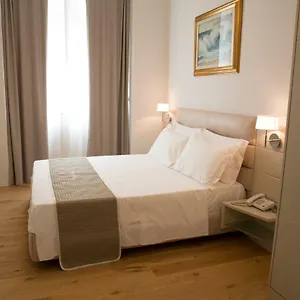 Boutique Enia Italia